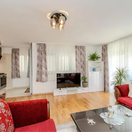 Oliva Apartment Petrcane