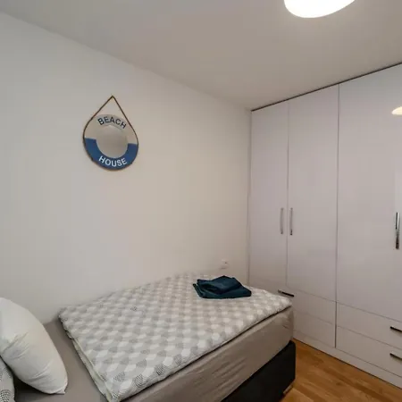 Apartment Oliva *
